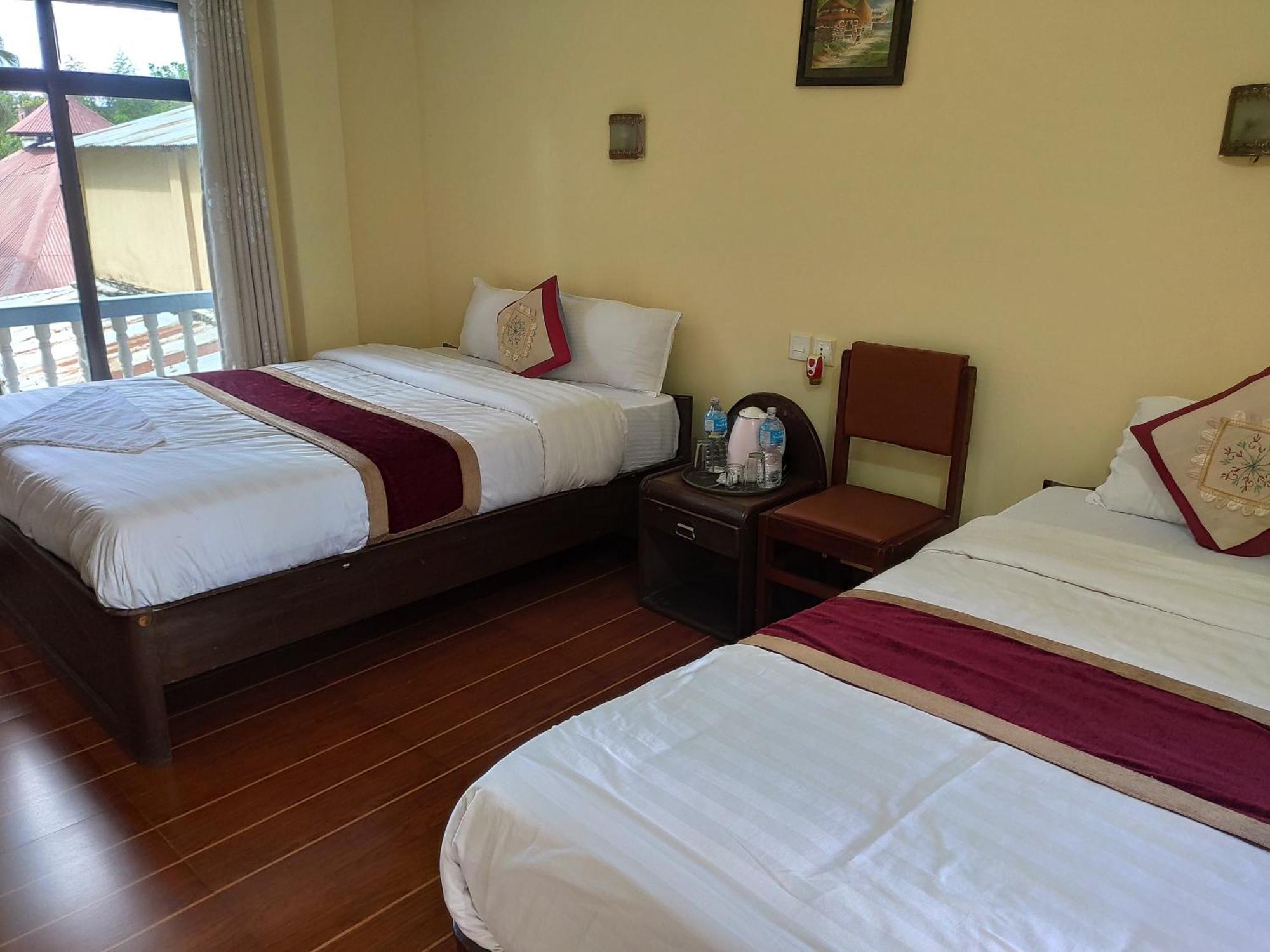 Peacock - A Family-Run Hotel โซราฮา ภายนอก รูปภาพ